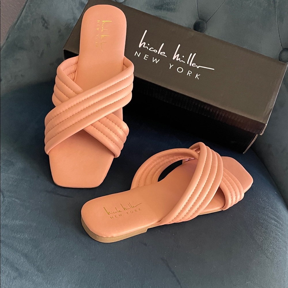 Nicole Miller Sandals. NEW in Box . Blush color . 7.5